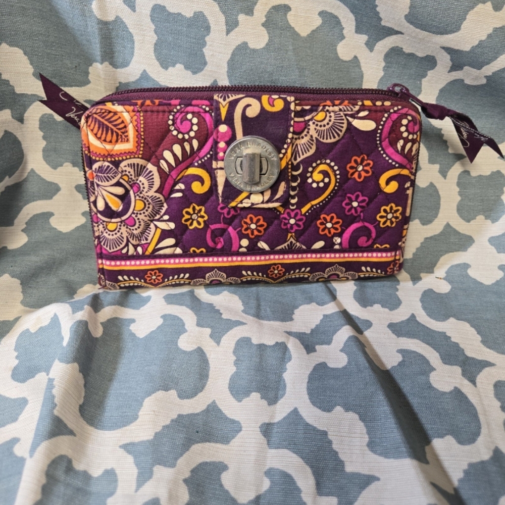 Vera Bradley Turn Lock Wallet Safari Sunset *Pretty *